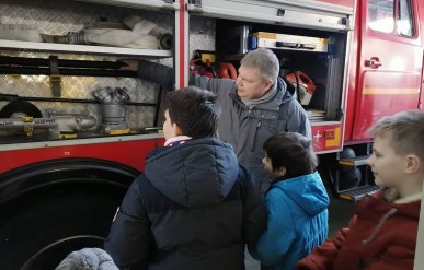 Дети посетили пожарную часть
